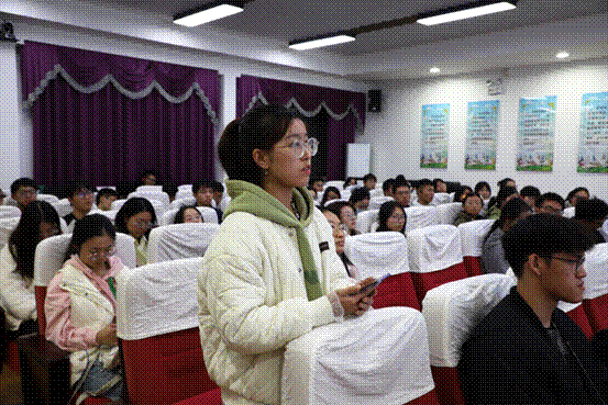 2025-10-11 11:40:05.456000